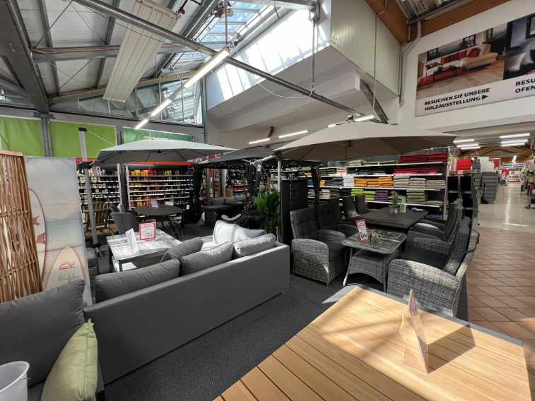 Abteilung Gartenmöbel